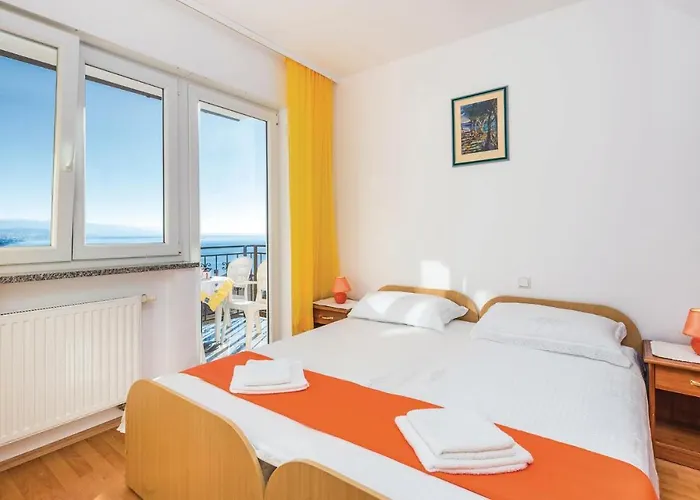 Apartament In With Kitchen